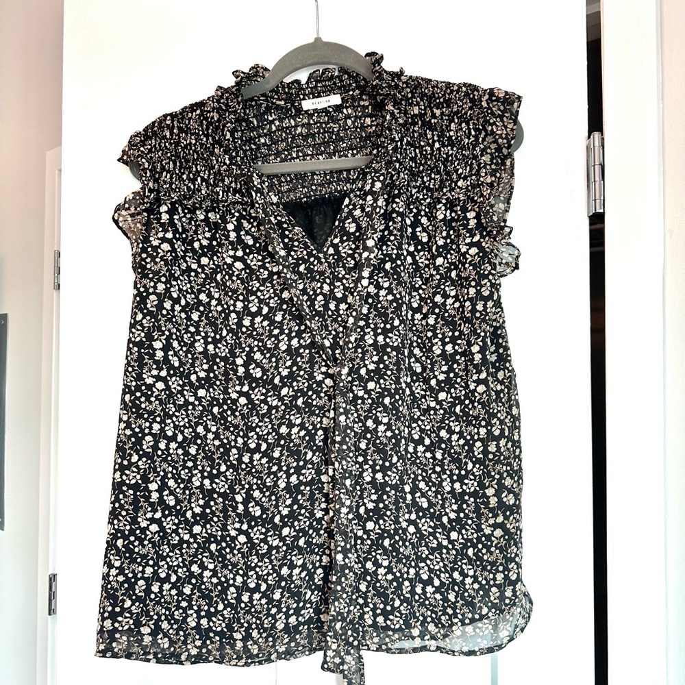 Pleione top with bow